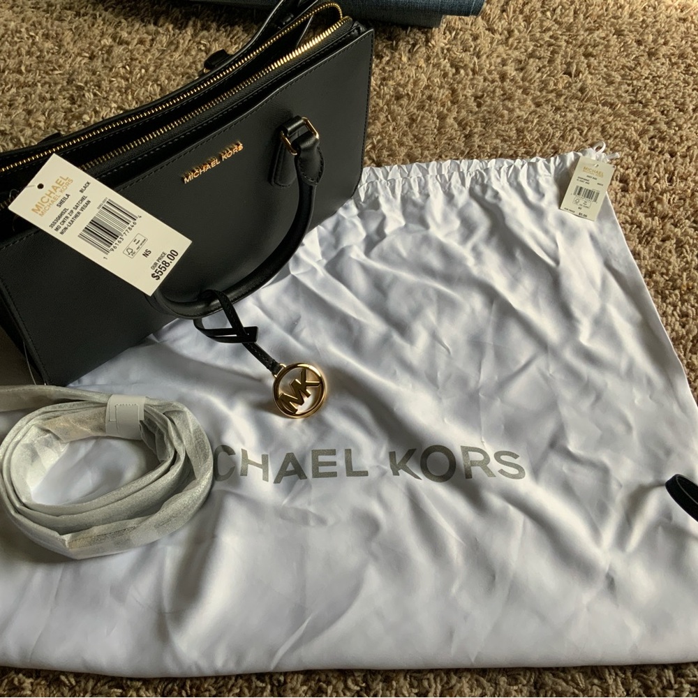 Michael Kors SHIELA Top zipper Satchel